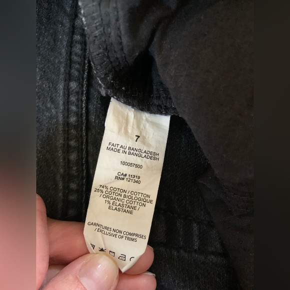 Fave Mom Jeans ** can’t get anymore - Picture 5 of 5